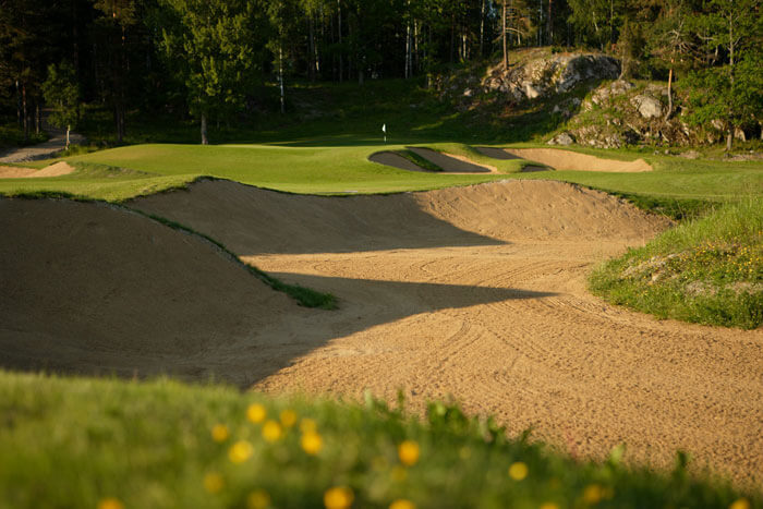 Playing Fairway Bunker Shots 2