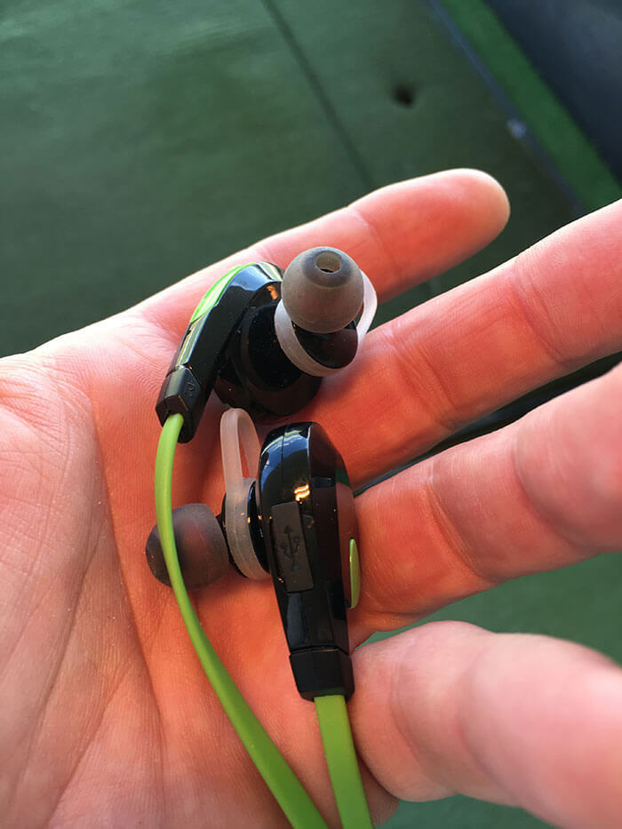 Bluetooth-Headphones-by-Mpow-Review-2