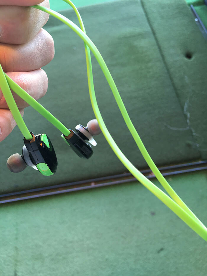 Bluetooth-Headphones-by-Mpow-Review