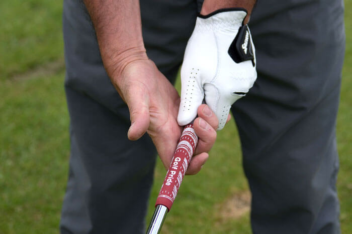 Changing Cleaning and Maintaining Your Golf Grips