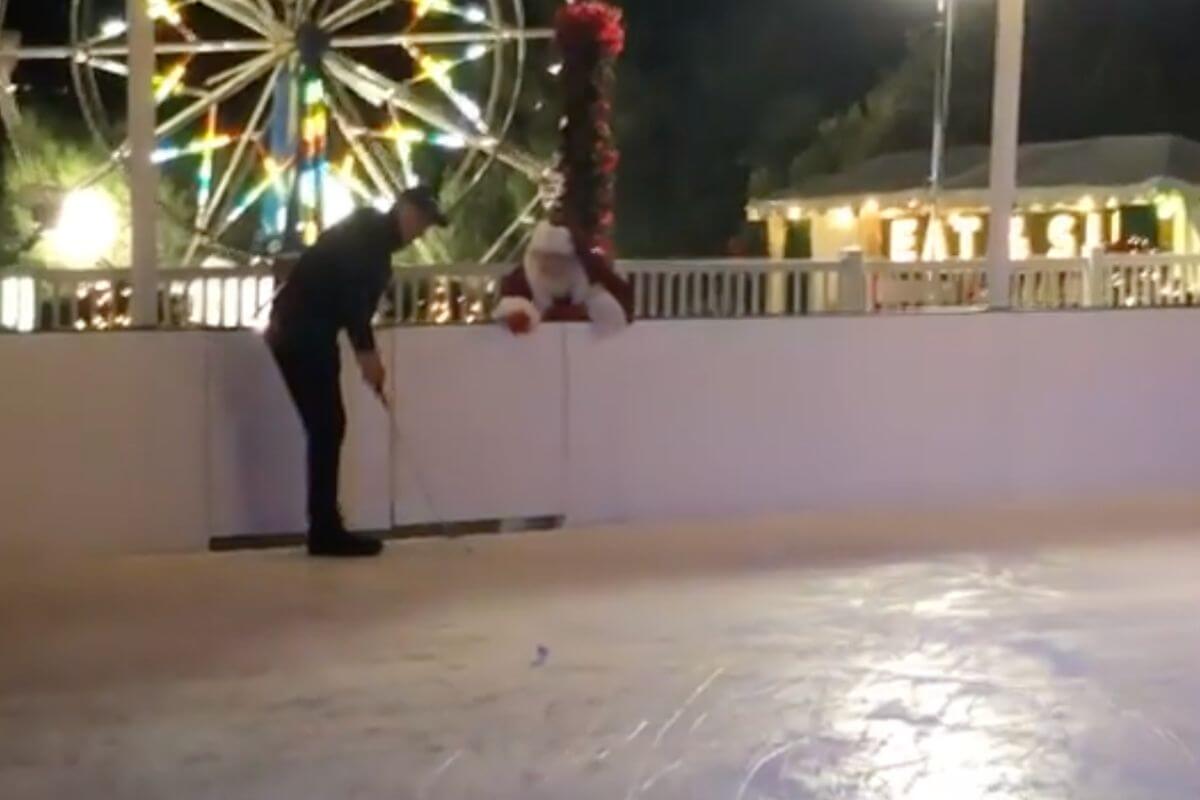 Phil Mickelson Phireside Santa Clause