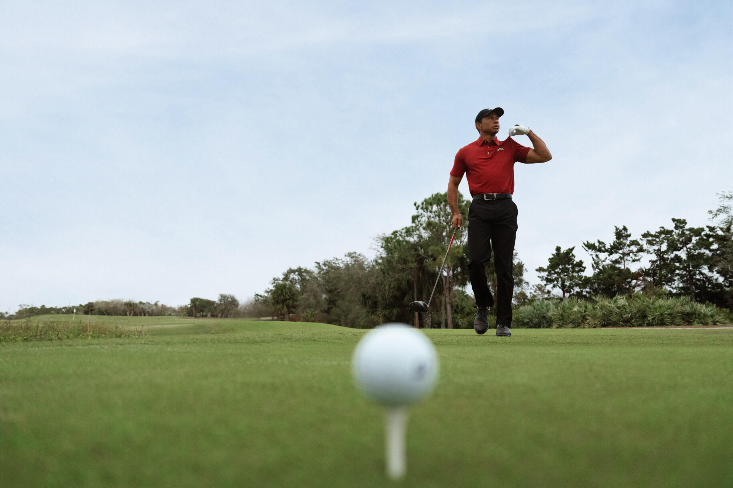 Tiger Woods’s Sun Day Red Launches Inaugural Spring/Summer Lineup – Here’s Our Favorites