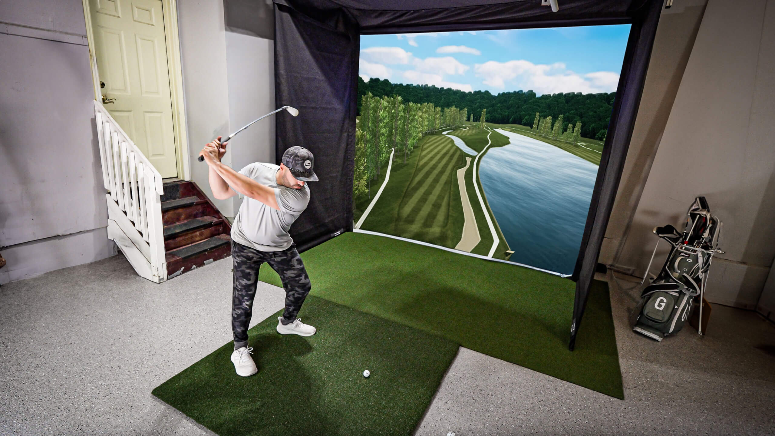 Vanishing Golf Simulator