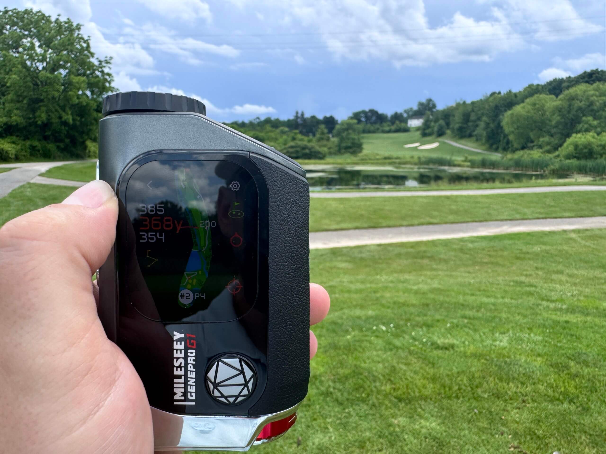 This All-In-One Rangefinder Makes Golf Easier!